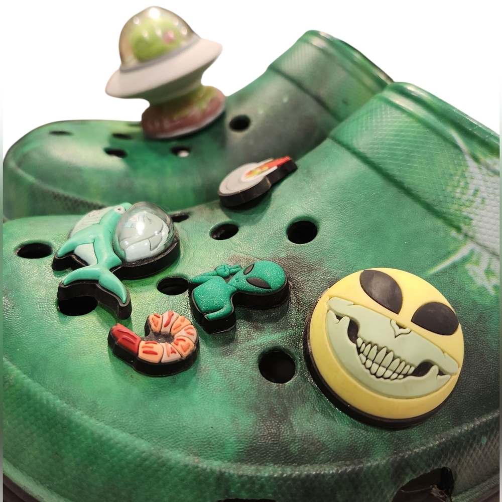 PRE-LOVED CONDITION | Men's Crocs Ron English x All-Terrain Clog Area 54 | M7 W9 - Picture 7 of 16